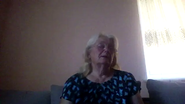 Snapshot of AmyLove353 chatting on July 11, 2026, 3:42 am AmyLove353 online show from July 11, 2026, 3:42 am