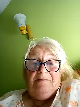 Snapshot of AmyLove353 chatting on July 12, 2026, 8:44 pm AmyLove353 online show from July 12, 2026, 8:44 pm