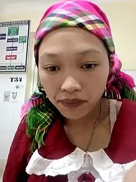 Snapshot of Menu_x chatting on December 5, 2025, 12:25 pm Menu x online show from December 5, 2025, 12:25 pm