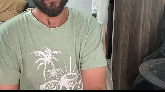 Snapshot of MakeMeAwareAah chatting on April 13, 2026, 2:55 pm MakeMeAwareAah online show from April 13, 2026, 2:55 pm