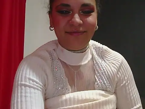 Snapshot of HotJanetta chatting on December 19, 2025, 11:12 pm HotJanetta online show from December 19, 2025, 11:12 pm