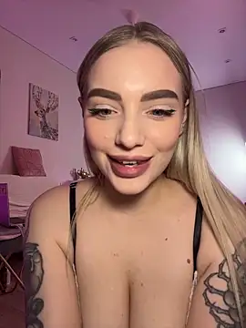 HugeBoobsAlice online show from June 26, 2026, 5:12 am