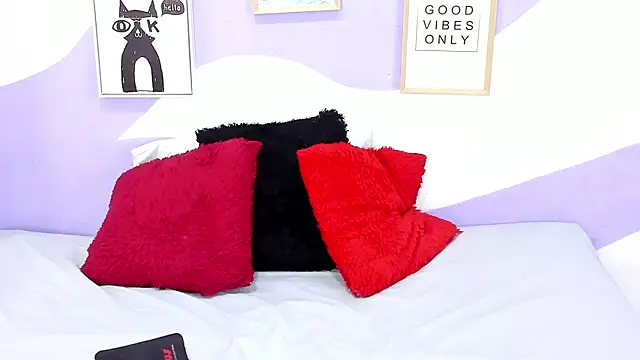 Snapshot of VIOLETA-28 chatting on October 31, 2025, 2:07 pm VIOLETA-28 online show from October 31, 2025, 2:07 pm