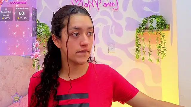 mia scarlett7 online show from July 2, 2026, 1:06 pm