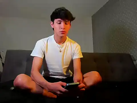 Snapshot of Will_starr chatting on October 21, 2025, 2:01 am Will starr online show from October 21, 2025, 2:01 am