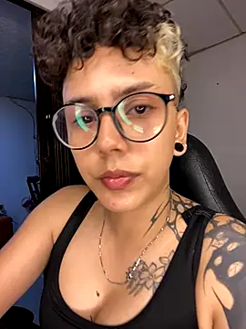 Snapshot of Abby_Evanns1 chatting on October 30, 2025, 2:57 am Abby Evanns1 online show from October 30, 2025, 2:57 am