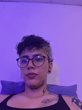 Snapshot of Abby_Evanns1 chatting on November 18, 2025, 8:35 pm Abby Evanns1 online show from November 18, 2025, 8:35 pm