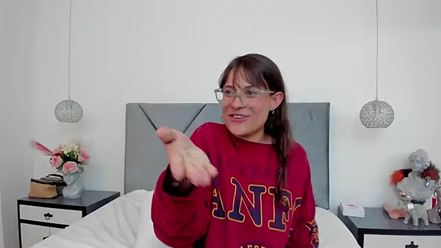 Snapshot of SofiaCavalli chatting on November 9, 2025, 8:23 am SofiaCavalli online show from November 9, 2025, 8:23 am