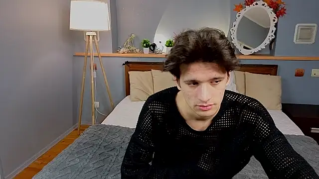 elvano et online show from November 14, 2025, 1:54 pm