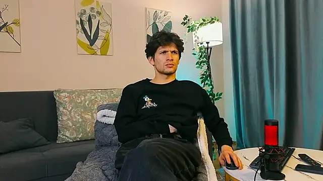 elvano et online show from November 21, 2025, 7:12 pm