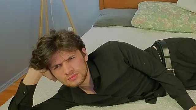 elvano et online show from November 30, 2025, 5:17 pm