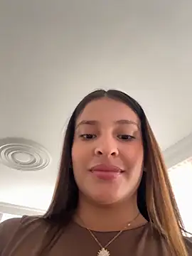 Snapshot of Talia_Bonet chatting on May 5, 2026, 1:41 pm Talia Bonet online show from May 5, 2026, 1:41 pm