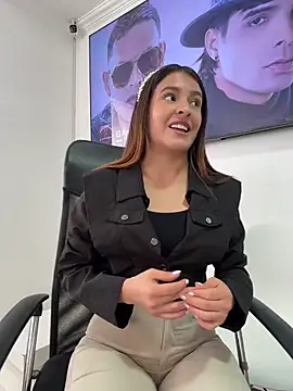 Snapshot of Talia_Bonet chatting on May 11, 2026, 3:07 pm Talia Bonet online show from May 11, 2026, 3:07 pm