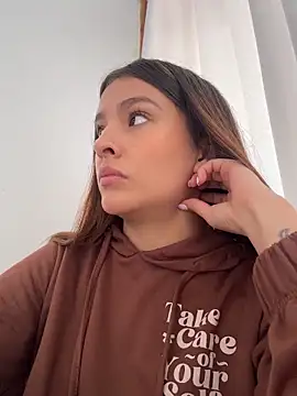 Snapshot of Talia_Bonet chatting on May 12, 2026, 12:57 pm Talia Bonet online show from May 12, 2026, 12:57 pm