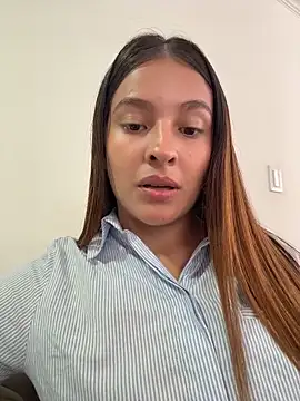 Snapshot of Talia_Bonet chatting on June 11, 2026, 3:54 pm Talia Bonet online show from June 11, 2026, 3:54 pm
