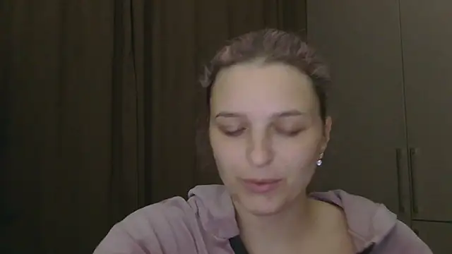 ElisSky301 online show from December 13, 2025, 8:47 pm