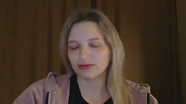 ElisSky301 online show from February 28, 2026, 11:06 pm