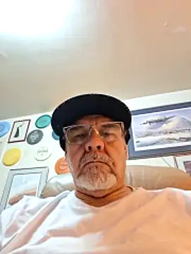 pena633 online show from December 3, 2025, 3:14 am