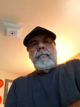 pena633 online show from April 25, 2026, 8:50 pm