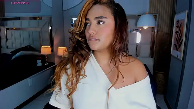 Snapshot of AnguelJones chatting on October 30, 2025, 7:10 am AnguelJones online show from October 30, 2025, 7:10 am