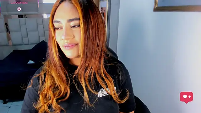 Snapshot of AnguelJones chatting on November 17, 2025, 4:29 am AnguelJones online show from November 17, 2025, 4:29 am