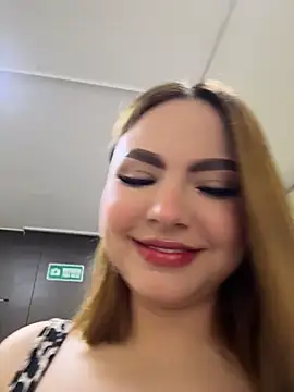 Beella1  online show from July 27, 2026, 1:18 pm