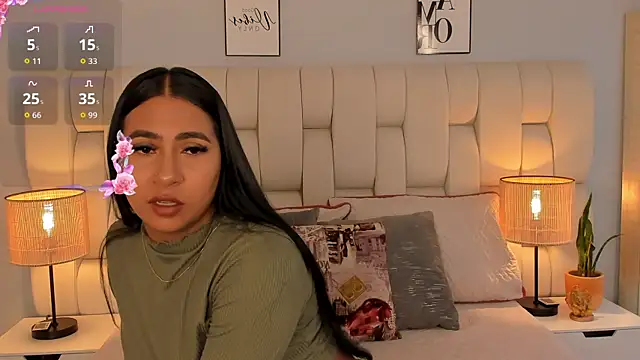 Snapshot of ameliebelle_ chatting on October 26, 2025, 12:11 pm ameliebelle online show from October 26, 2025, 12:11 pm