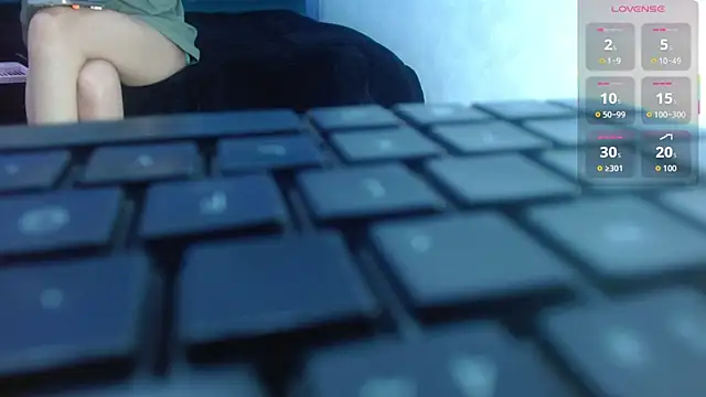 Snapshot of amelia_cutee chatting on November 7, 2025, 7:47 pm amelia cutee online show from November 7, 2025, 7:47 pm