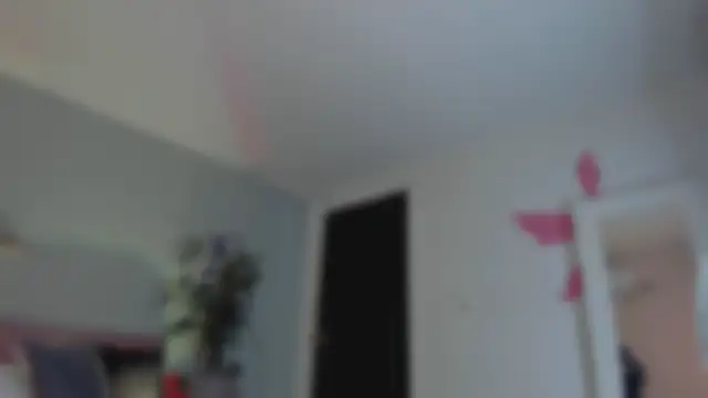 YariRose online show from July 30, 2026, 4:06 pm