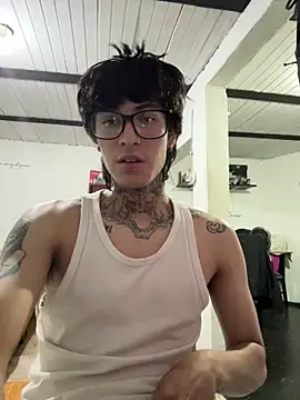 Snapshot of sflps chatting on March 5, 2026, 7:43 pm sflps online show from March 5, 2026, 7:43 pm