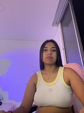 Snapshot of aly_nicols chatting on December 3, 2025, 6:21 am aly nicols online show from December 3, 2025, 6:21 am