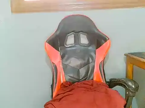 Snapshot of DevilDgrim chatting on June 3, 2026, 12:30 pm DevilDgrim online show from June 3, 2026, 12:30 pm
