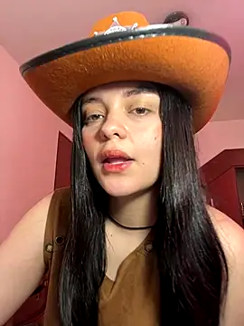 Selena Roa online show from October 31, 2025, 3:02 pm