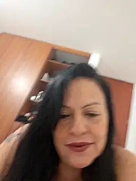 viviana-sexi online show from April 24, 2026, 8:22 pm