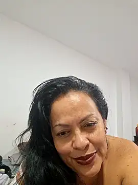 Snapshot of viviana-sexi chatting on June 9, 2026, 11:16 pm viviana-sexi online show from June 9, 2026, 11:16 pm