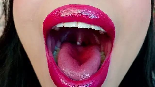 Snapshot of mia_roux1 chatting on November 23, 2025, 5:40 am mia roux1 online show from November 23, 2025, 5:40 am