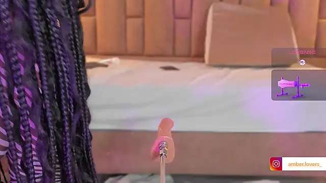 Snapshot of Miss_ambrer_ chatting on October 23, 2025, 5:07 am Miss ambrer online show from October 23, 2025, 5:07 am