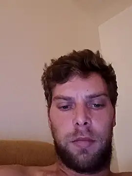 Snapshot of Adrian987Gg chatting on November 30, 2025, 1:48 pm Adrian987Gg online show from November 30, 2025, 1:48 pm