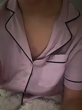 Snapshot of Gia_Atkinson chatting on October 23, 2025, 11:09 am Gia Atkinson online show from October 23, 2025, 11:09 am