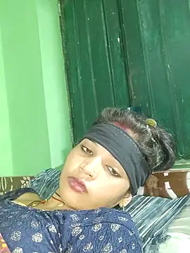 Snapshot of Bhumika_Love chatting on October 28, 2025, 2:15 am Bhumika Love online show from October 28, 2025, 2:15 am