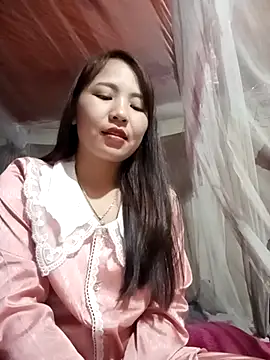 -Lanaa- online show from December 19, 2025, 5:14 am