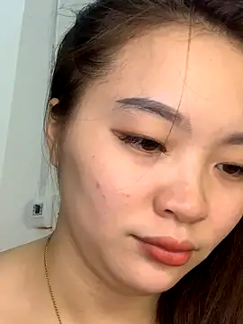 Snapshot of helo-kitty chatting on November 2, 2025, 1:24 pm helo-kitty online show from November 2, 2025, 1:24 pm