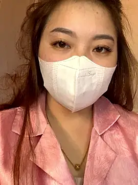 Snapshot of helo-kitty chatting on January 13, 2026, 2:22 pm helo-kitty online show from January 13, 2026, 2:22 pm