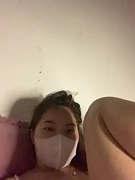 Snapshot of helo-kitty chatting on February 25, 2026, 3:10 pm helo-kitty online show from February 25, 2026, 3:10 pm