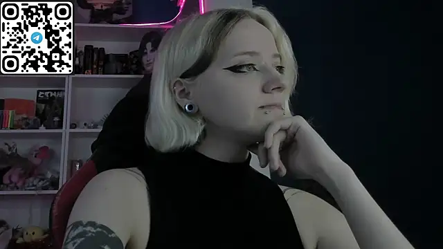 Holy Mistress S online show from May 12, 2026, 8:22 am