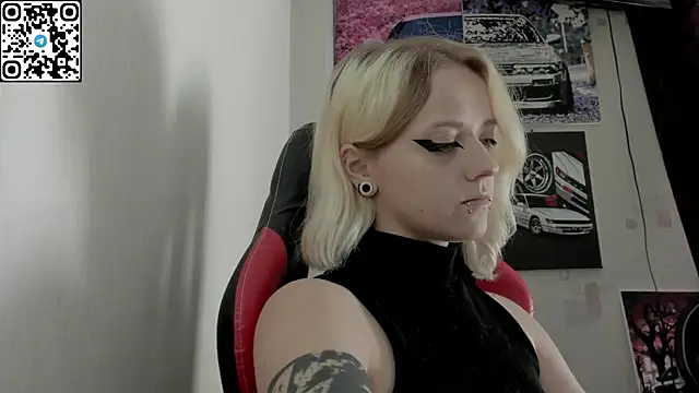 Holy Mistress S online show from July 14, 2026, 10:21 am