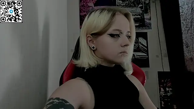 Holy Mistress S online show from July 18, 2026, 10:19 am