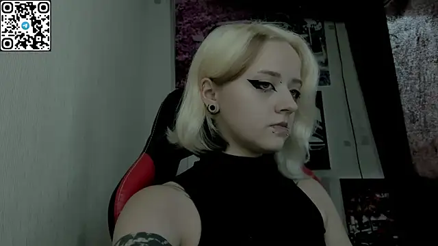 Holy Mistress S online show from July 26, 2026, 9:27 am