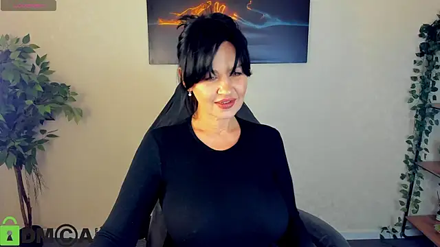 Sara Devills online show from March 28, 2026, 9:09 am