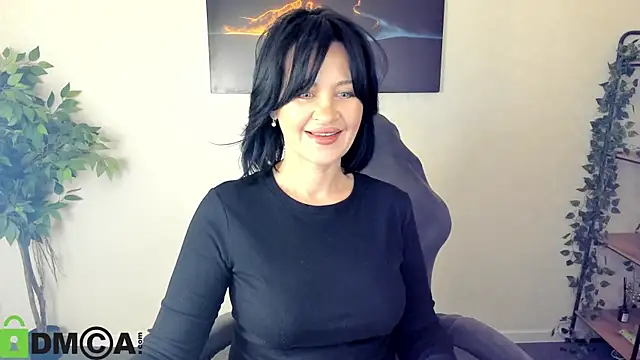 Sara Devills online show from May 30, 2026, 8:33 am